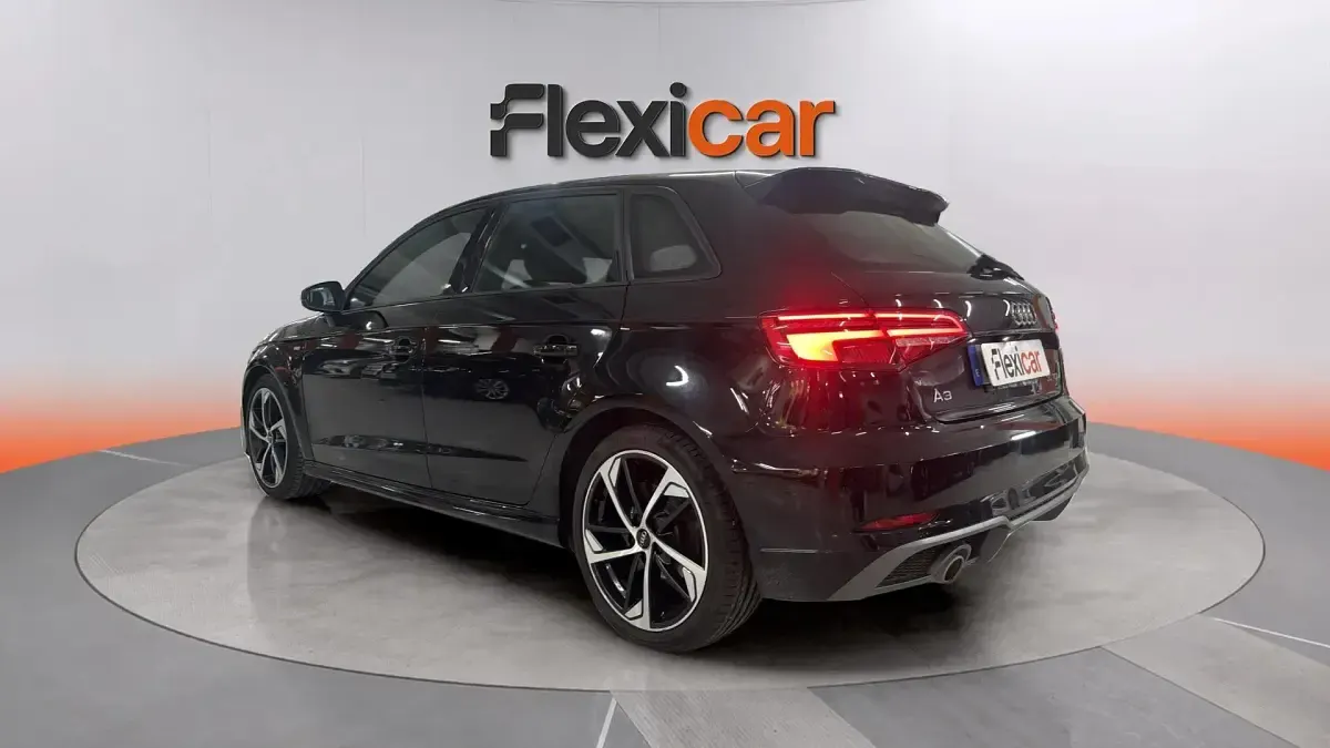 Usado Audi A3 Premium 116 CV (85 kW) 2020 Negro Berlina