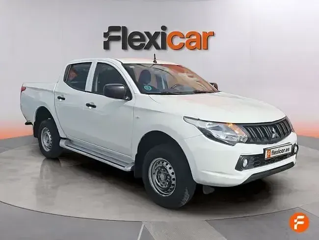 Usado Mitsubishi L200 154 CV (113 kW) 2019 Blanco Pickup/Camioneta
