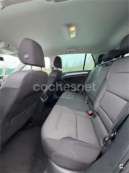 Usado VW Golf VII 110 CV (80 kW) 2014 Negro Berlina