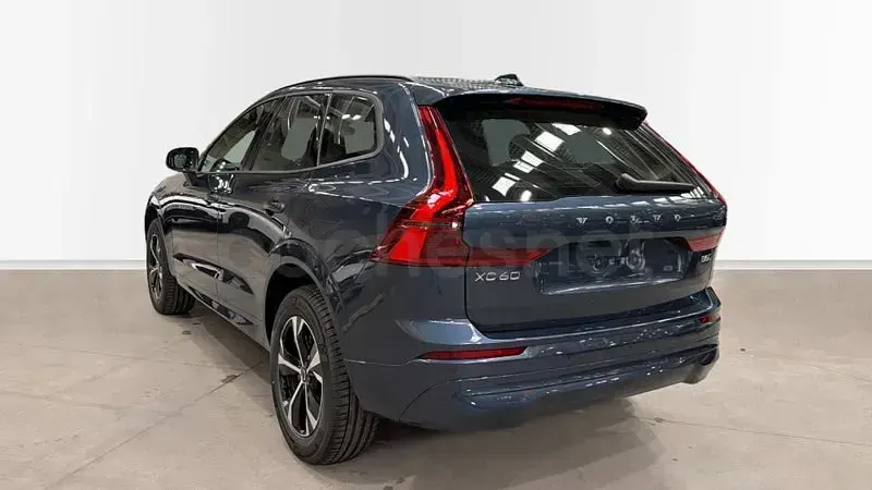 Nuevo Volvo XC60 Core 250 CV (183 kW) 2026 Azul SUV