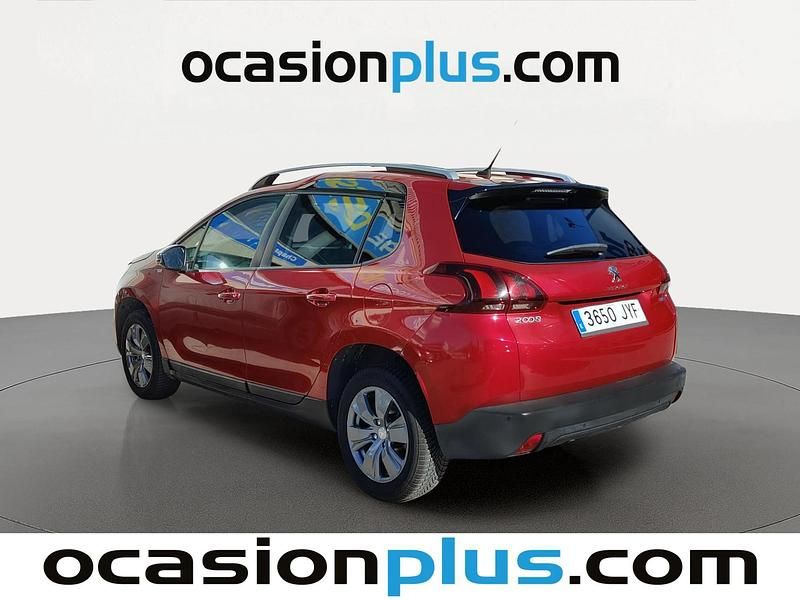 Usado Peugeot 2008 Style 110 CV (80 kW) 2017 Rojo SUV