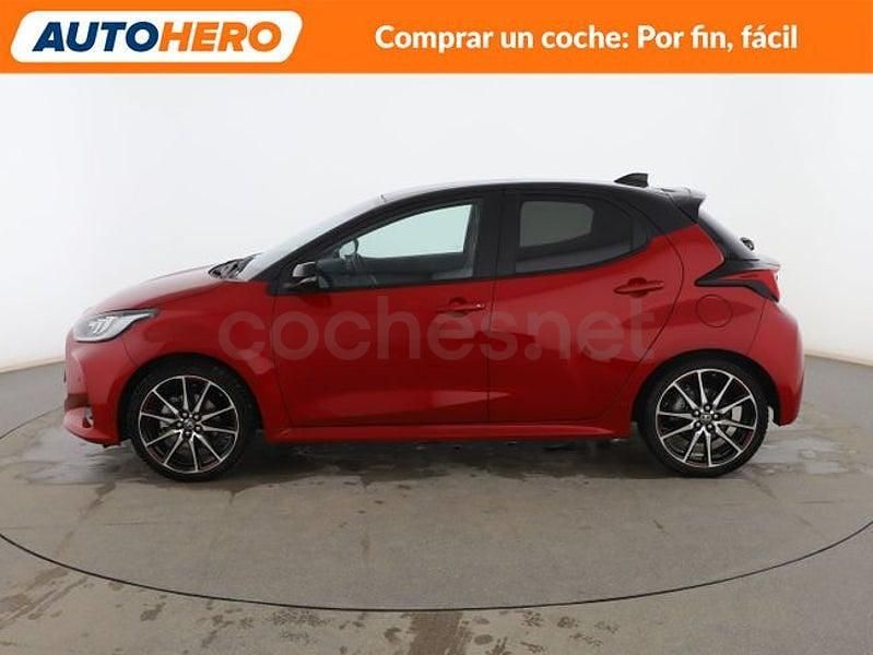 Usado Toyota Yaris Hybrid Sport 116 CV (85 kW) 2024 Rojo Berlina