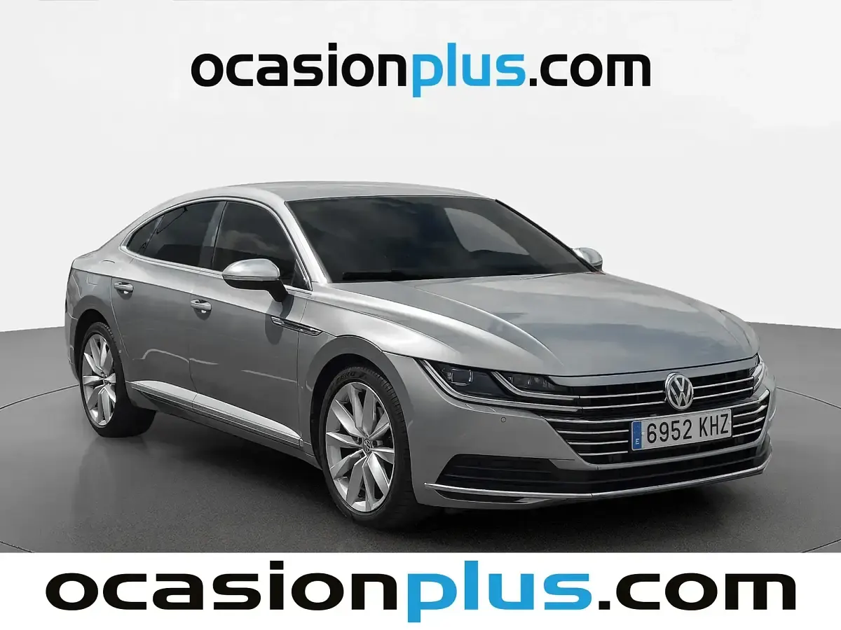 Usado VW Arteon Elegance 190 CV (139 kW) 2018 Gris Utilitario