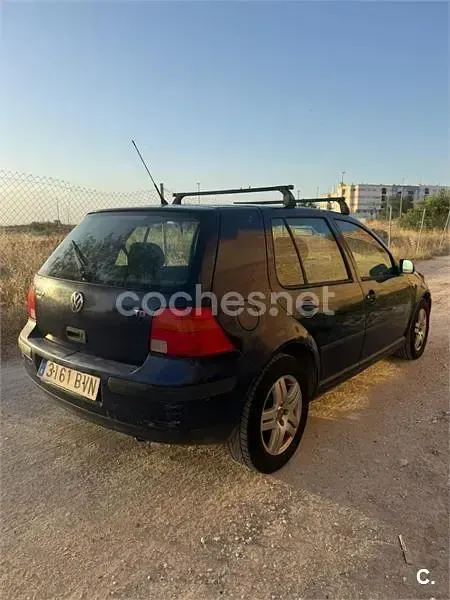 Usado VW Golf IV Highline 105 CV (77 kW) 2002 Azul Berlina