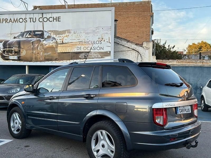 Usado Ssangyong (KGM) Kyron Limited 141 CV (103 kW) 2006 Gris / plata SUV