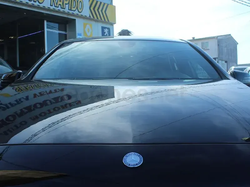 Usado Mercedes C200 160 CV (117 kW) 2020 Gris / plata Familiar