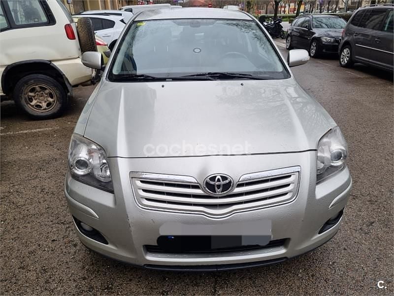 Beige Usado 2008 Toyota Avensis Sol Berlina | 4700 € (Precio justo) - Imagen 1/4