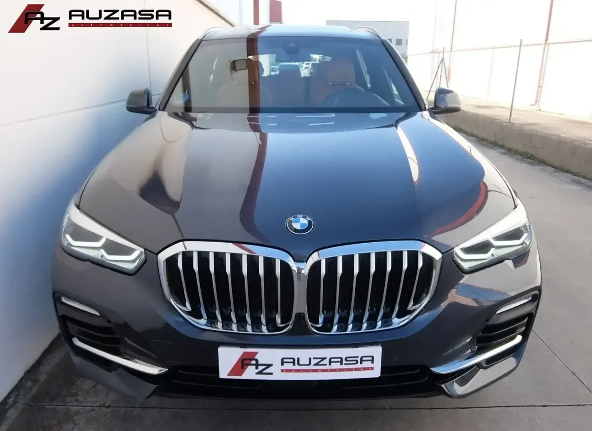 Usado BMW X5 Comfort Edition 286 CV (210 kW) 2021 Gris / plata SUV