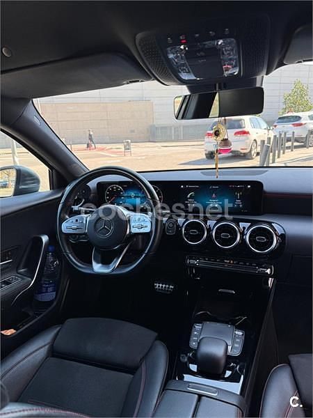 Usado Mercedes A180 116 CV (85 kW) 2021 Gris / plata Berlina