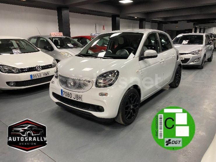 Blanco Usado 2014 Smart ForFour Passion Berlina | 8199 € (Precio justo) - Imagen 1/4