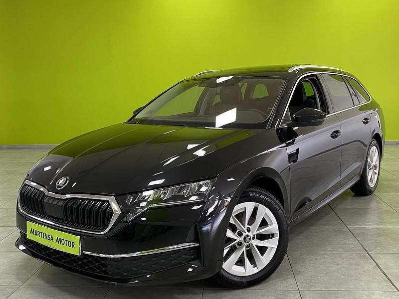 Usado Skoda Octavia 150 CV (110 kW) 2025 Negro Familiar