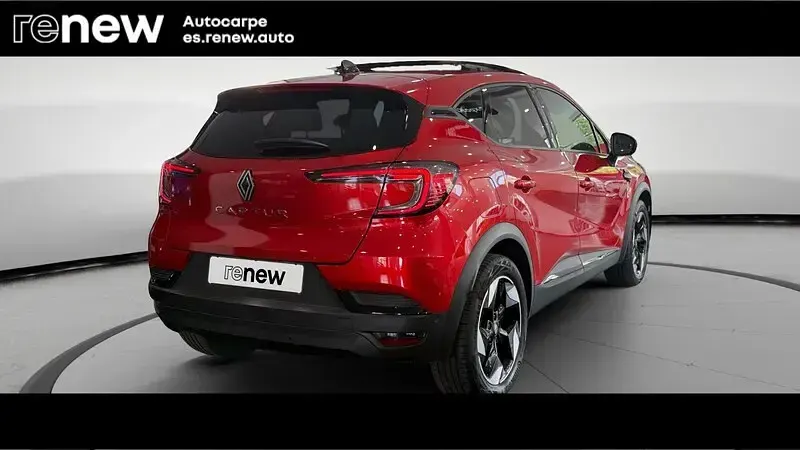 Usado Renault Captur Techno 100 CV (73 kW) 2024 Rojo SUV