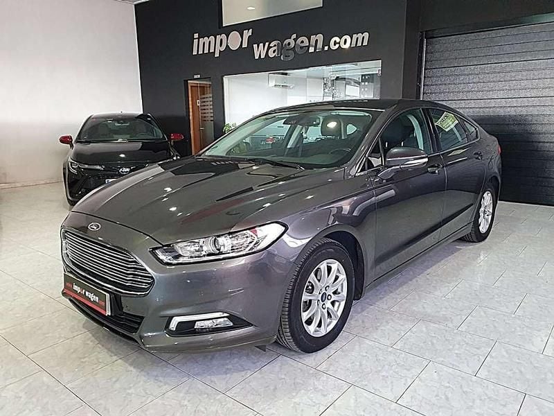 Usado Ford Mondeo Business Edition 150 CV (110 kW) 2018 Gris Berlina