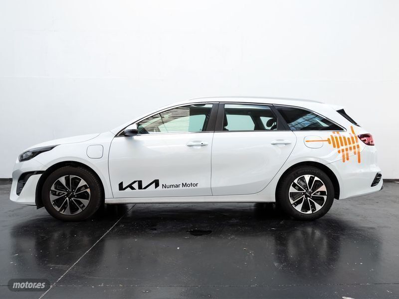 Usado Kia Ceed Sportswagon 141 CV (103 kW) 2023 Blanco Familiar