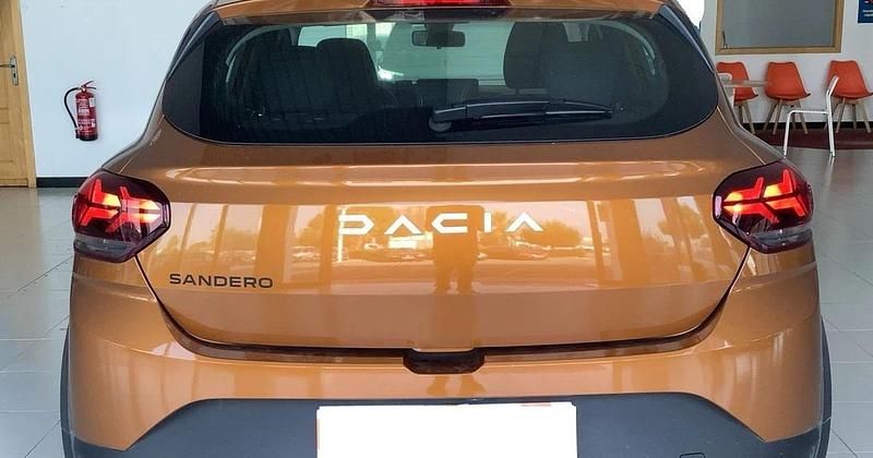 Usado Dacia Sandero Expression 91 CV (66 kW) 2023 Utilitario