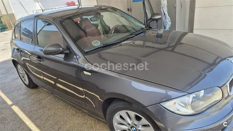 Usado BMW 118 122 CV (89 kW) 2008 Gris / plata Utilitario
