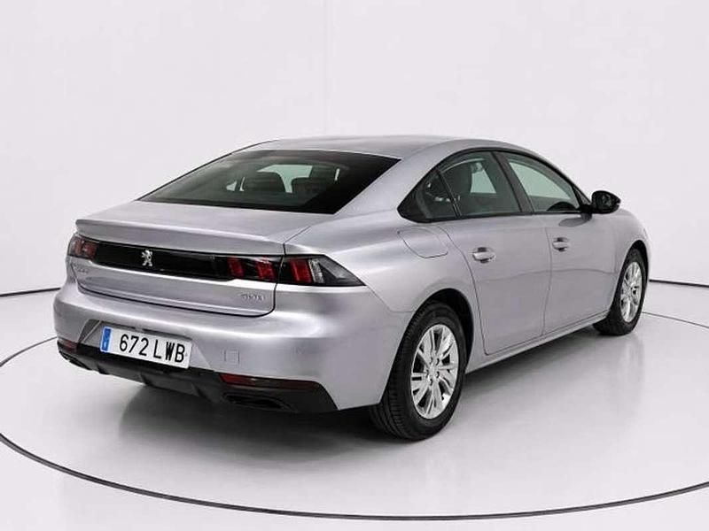 Usado Peugeot 508 Active 131 CV (96 kW) 2022 Gris Berlina