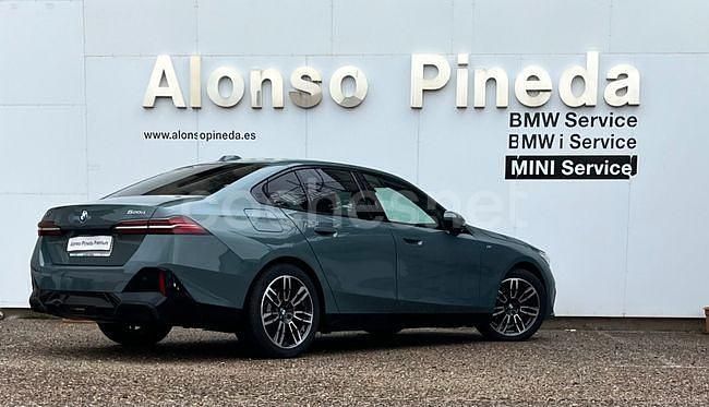 Usado BMW 520 Comfort Edition 197 CV (144 kW) 2025 Gris / plata Berlina