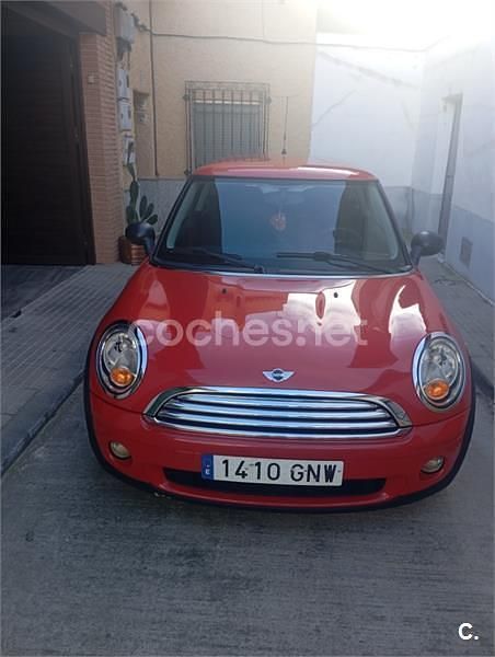 Usado Mini ONE 75 CV (55 kW) 2009 Rojo Utilitario