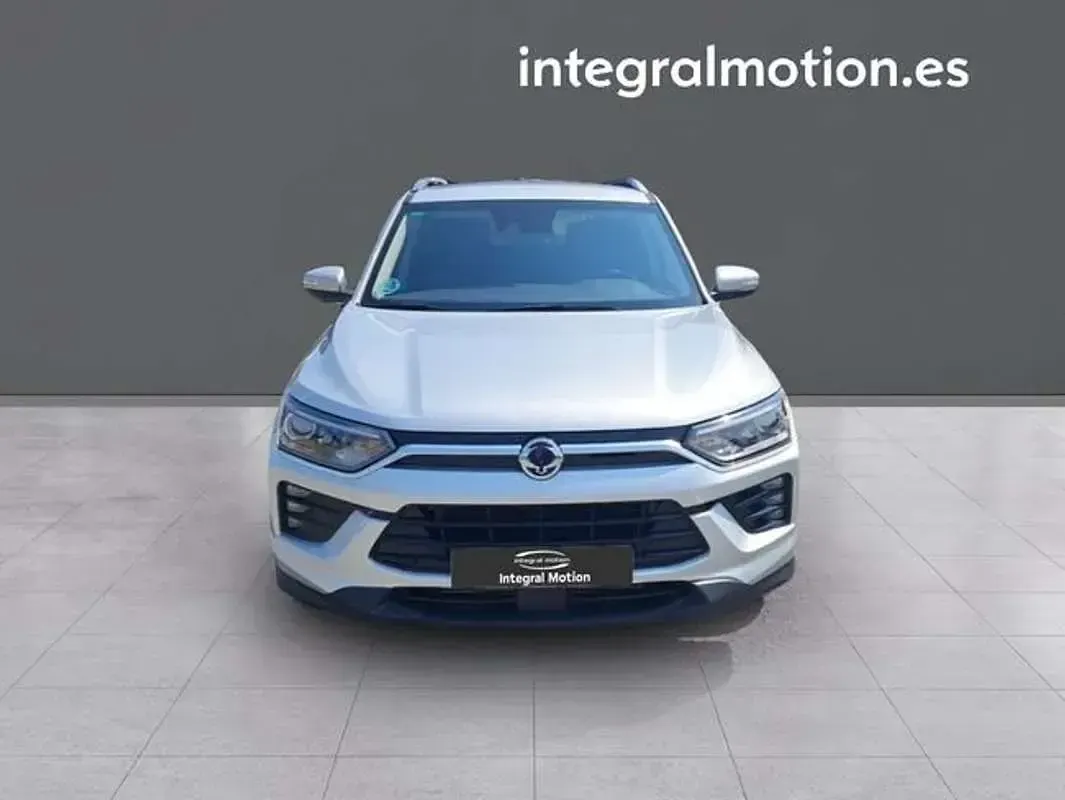 Usado SsangYong Korando Limited 163 CV (119 kW) 2019 Gris SUV