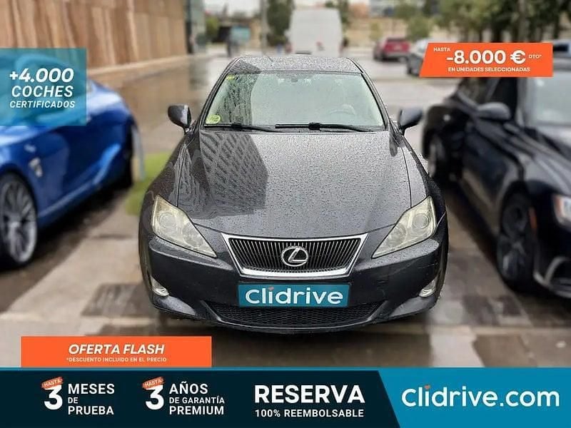 Usado Lexus IS220d Luxury Line 177 CV (130 kW) 2006 Gris / plata Berlina
