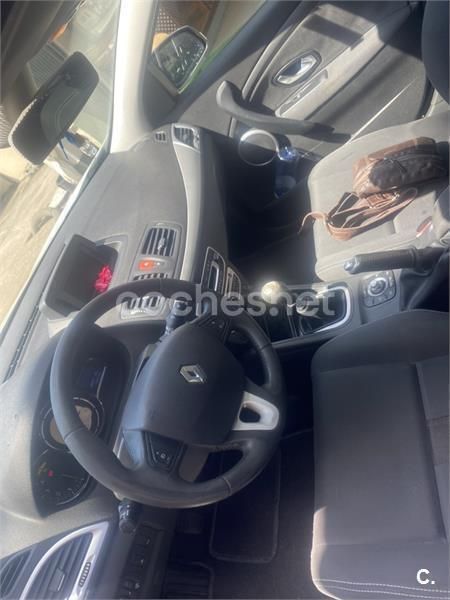 Blanco Usado 2009 Renault Mégane III Berlina | 4500 € (Un poco caro) - Imagen 1/2