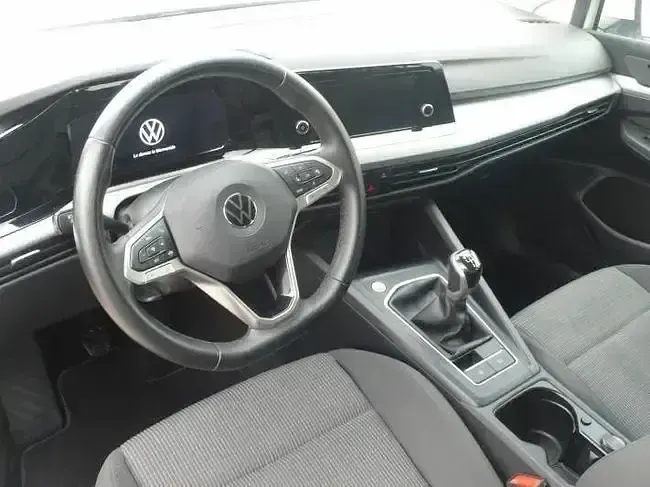 Usado VW Golf VIII 116 CV (85 kW) 2022 Blanco Berlina