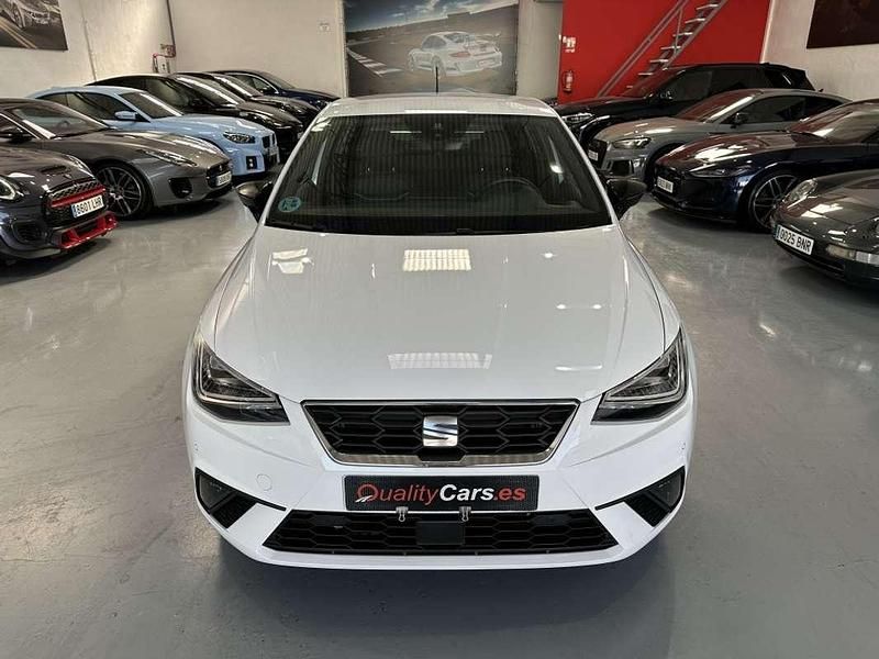 Usado Seat Ibiza FR 110 CV (80 kW) 2023 Blanco Utilitario