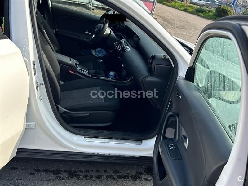Usado Mercedes A200 156 CV (114 kW) 2019 Blanco Berlina