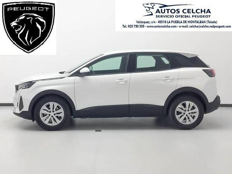 Usado Peugeot 3008 Active 130 CV (95 kW) 2022 Blanco SUV
