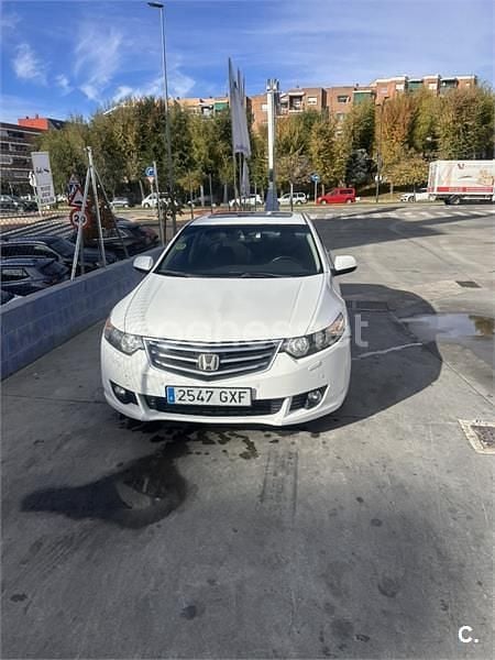 Blanco Usado 2010 Honda Accord Executive Berlina | 4300 € (Precio justo) - Imagen 1/4