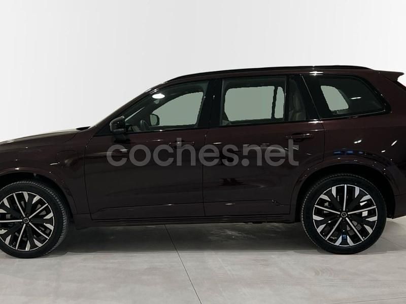 Usado Volvo XC90 Plus 455 CV (334 kW) 2025 Rojo SUV