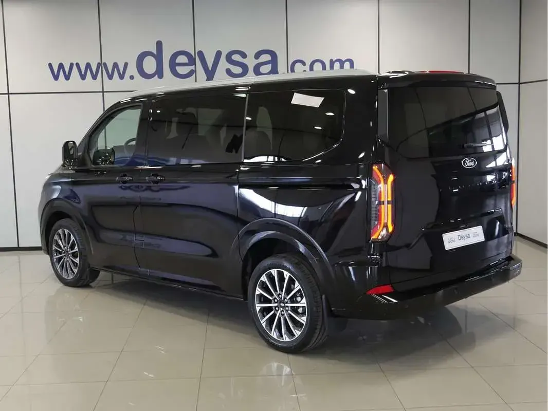 Nuevo Ford Tourneo Custom Titanium X 170 CV (125 kW) 2026 Van