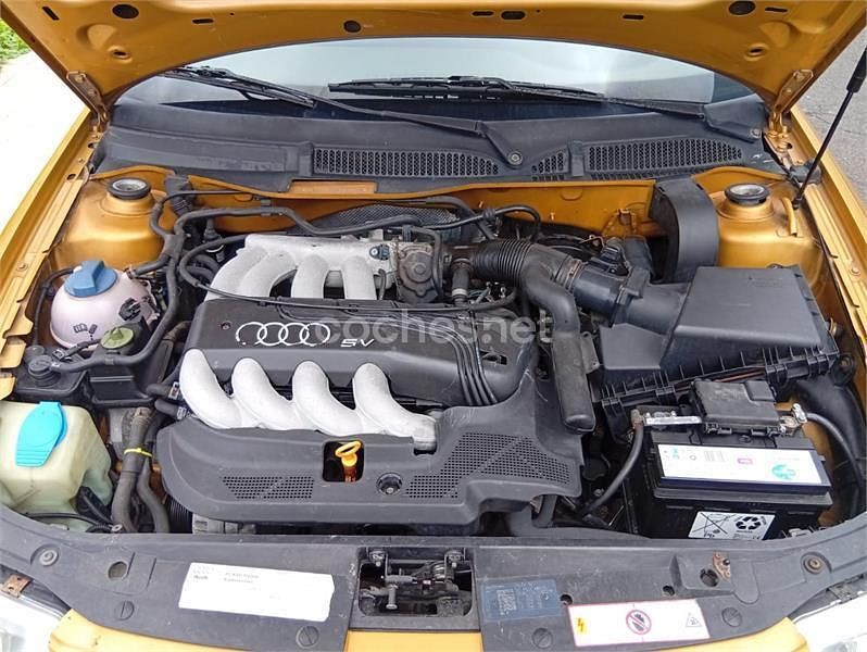 Usado Audi A3 Ambiente 125 CV (91 kW) 1997 Amarillo Berlina
