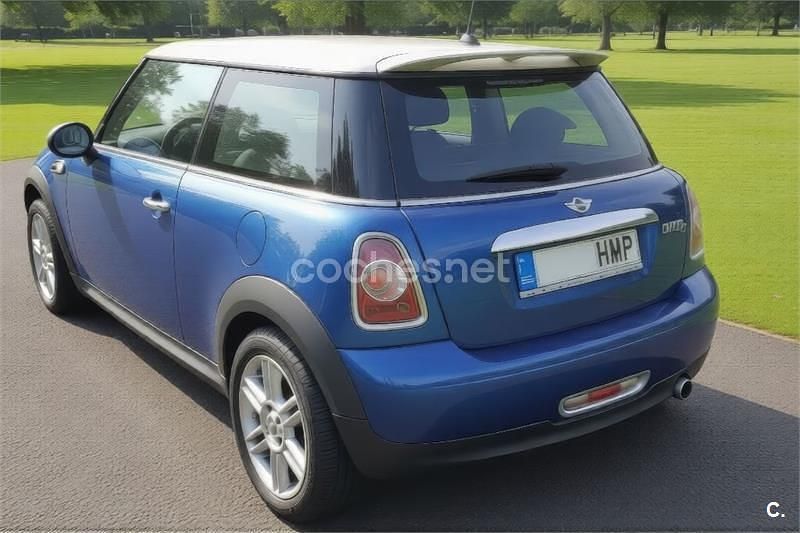 Usado Mini Cooper D 112 CV (82 kW) 2012 Azul Utilitario