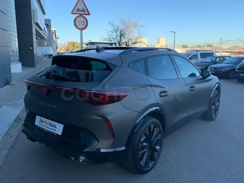 Usado Cupra Formentor VZ 272 CV (200 kW) 2025 Marrón SUV