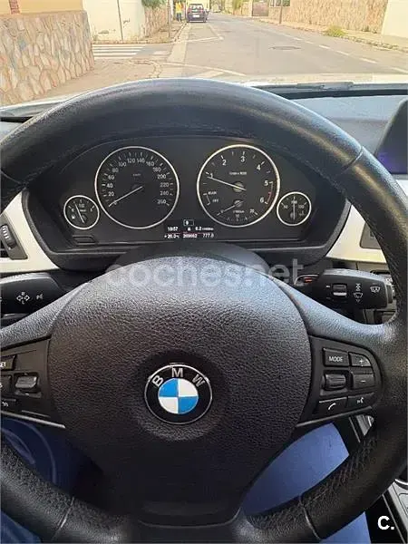 Usado BMW 316 Sport Line 116 CV (85 kW) 2013 Blanco Berlina
