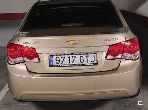 Usado Chevrolet Cruze LT 150 CV (110 kW) 2010 Amarillo Berlina