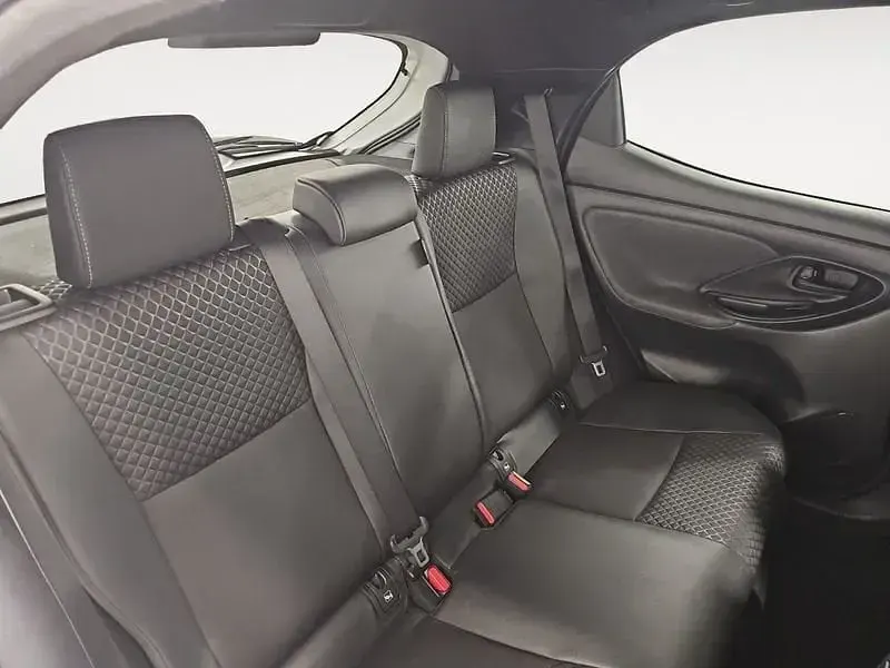 Usado Toyota Yaris Style 116 CV (85 kW) 2026 Utilitario