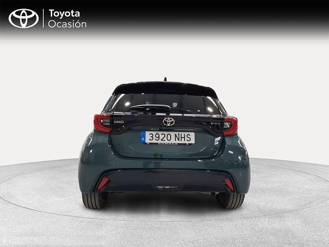 Usado Toyota Yaris Hybrid Style 116 CV (85 kW) 2025 Verde Berlina