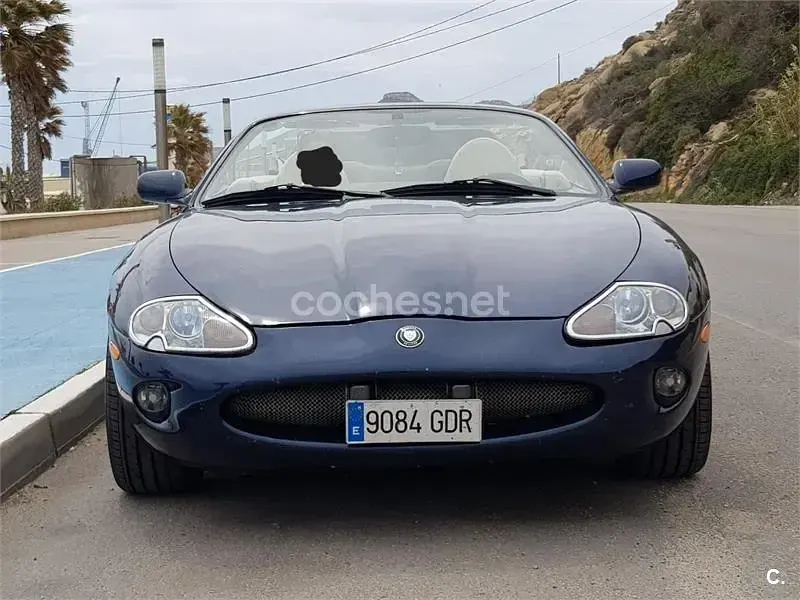 Usado Jaguar XK8 290 CV (213 kW) 2000 Azul Descapotable