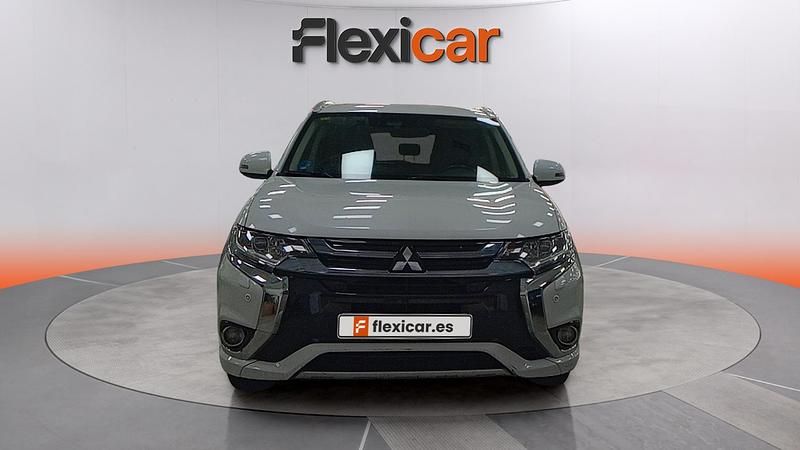 Usado Mitsubishi Outlander P-HEV 203 CV (149 kW) 2018 Blanco SUV
