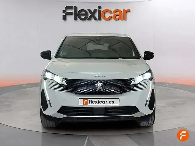 Usado Peugeot 3008 Allure 130 CV (95 kW) 2023 Blanco SUV