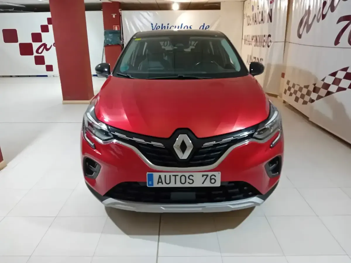 Usado Renault Captur Zen 95 CV (69 kW) 2020 Rojo SUV