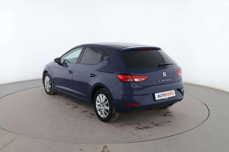 Usado Seat Leon Reference 116 CV (85 kW) 2019 Azul Berlina