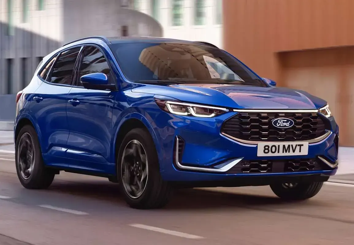 Usado Ford Kuga ST-Line 150 CV (110 kW) 2025 Negro SUV