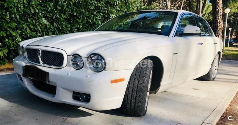 Usado Jaguar XJ6 Executive 207 CV (152 kW) 2008 Blanco Berlina