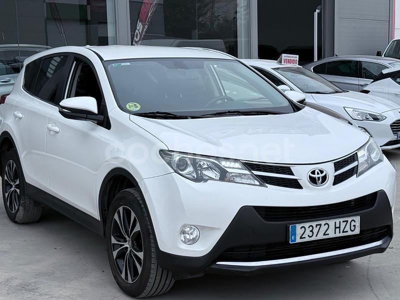 Usado Toyota RAV4 Advance 124 CV (91 kW) 2014 Blanco SUV