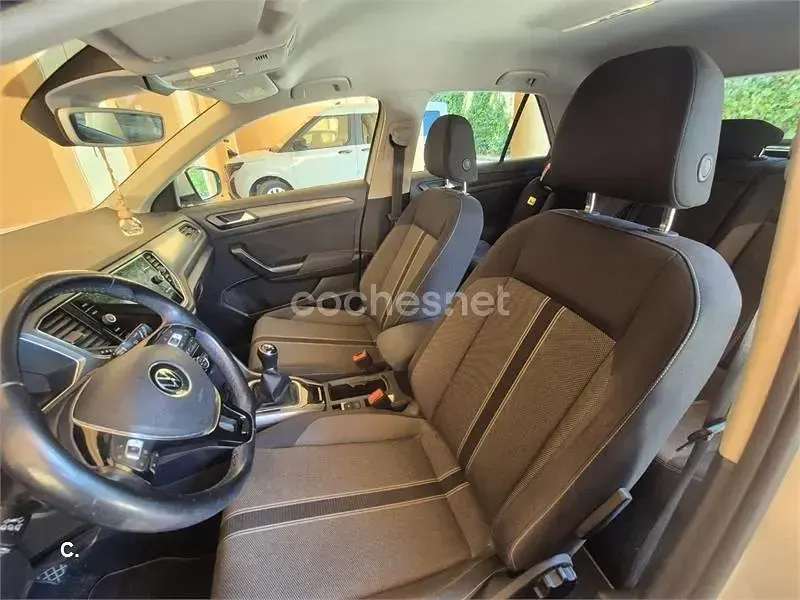 Usado VW T-Roc Advance 150 CV (110 kW) 2020 Blanco SUV
