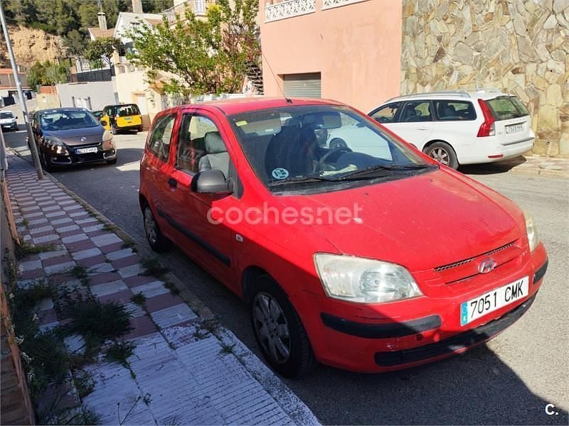 Usado Hyundai Getz 63 CV (46 kW) 2003 Rojo Utilitario